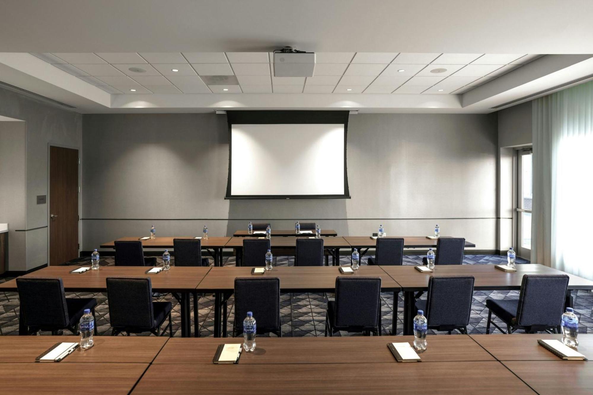 Courtyard By Marriott Indianapolis Fishers Exterior foto